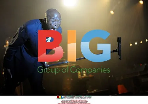Seal Performs at Musicians On Call Benefit