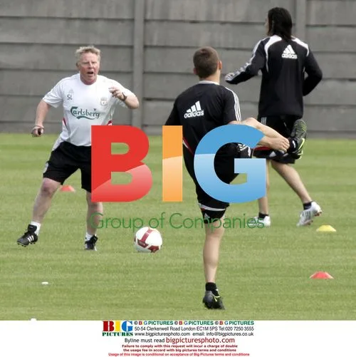 Liverpool FC players return to training