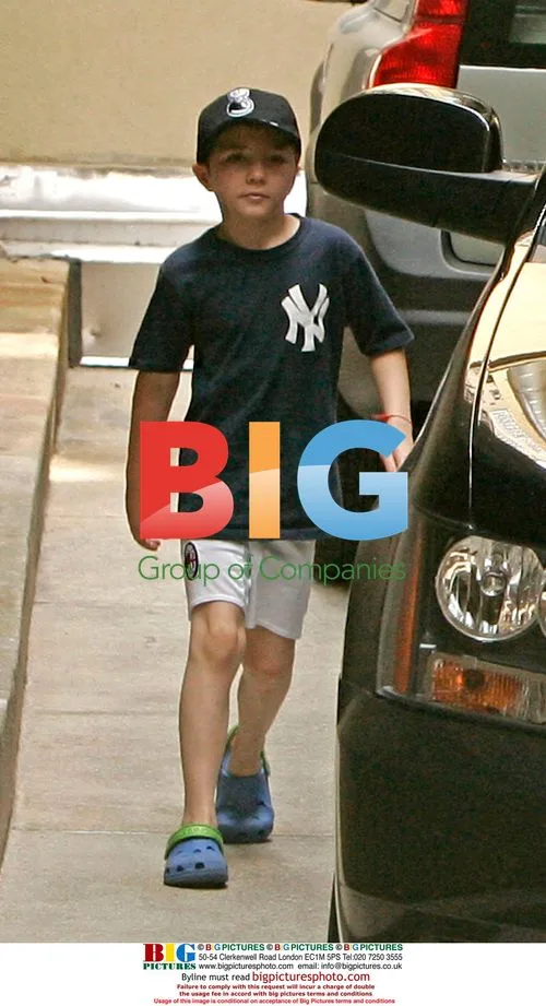 Carlos Leon drops into Madonna's apartment