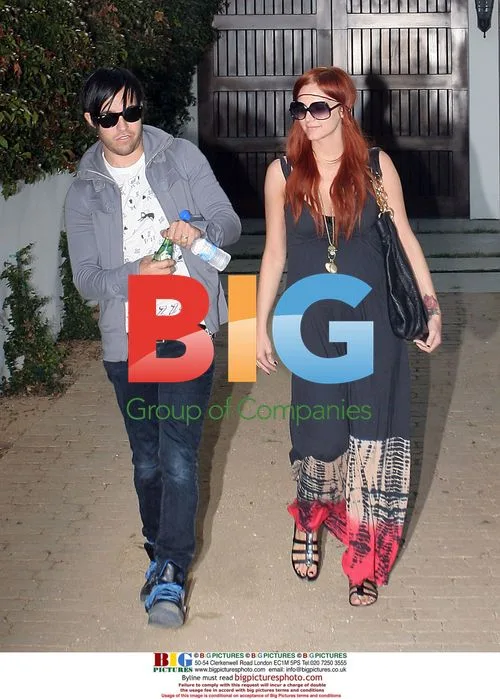 Pete Wentz and Pregnant Ashlee Simpson