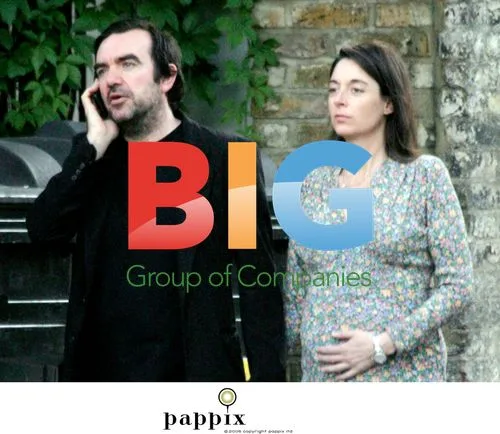 Pregnant Mary McCartney with Simon Aboud in London