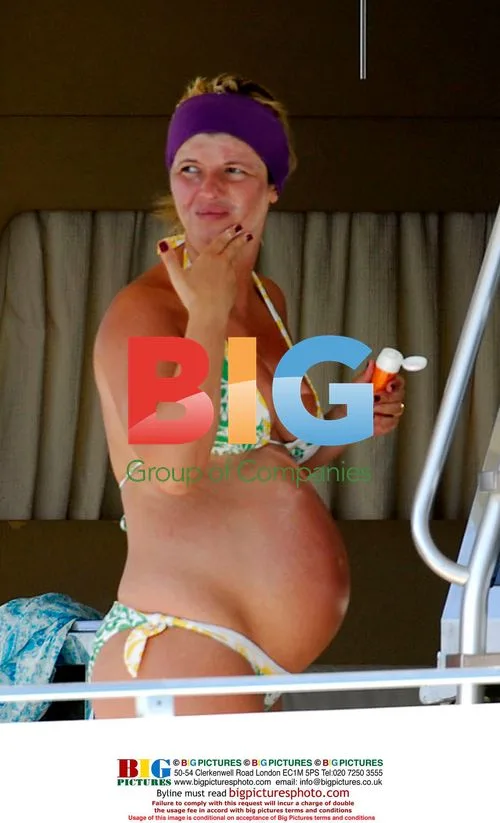 Real Madrid coach and pregnant girlfriend