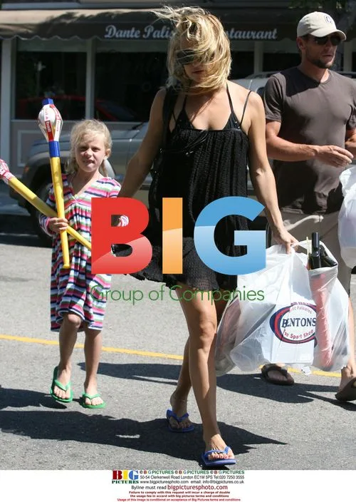 Kate Hudson and Lance Armstrong shopping
