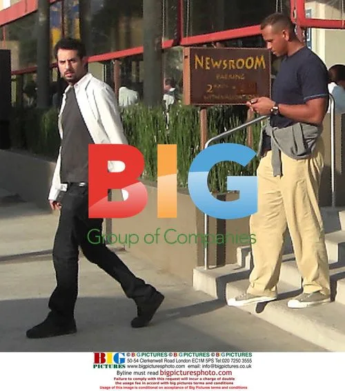 A Rod and Guy Oseary exit restaurant