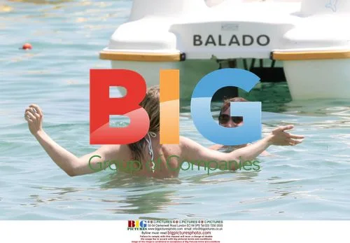 James Blunt's Mediterranean Sea Fun