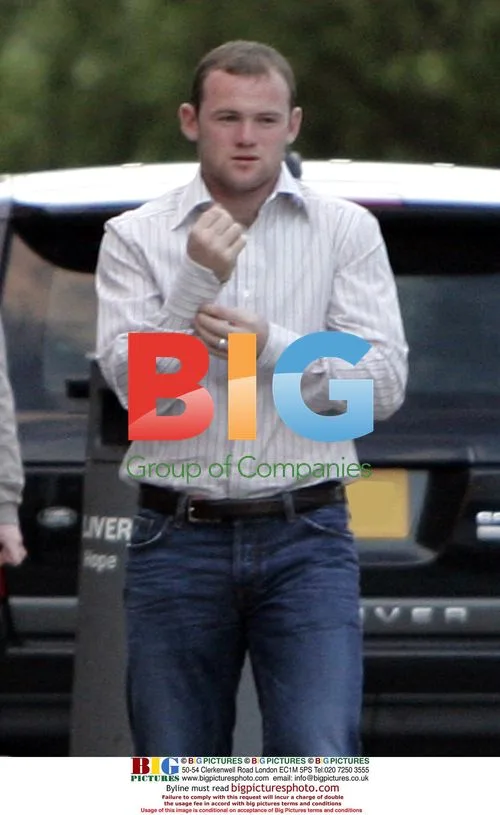 Newly Wed Rooney's Dinner Outing