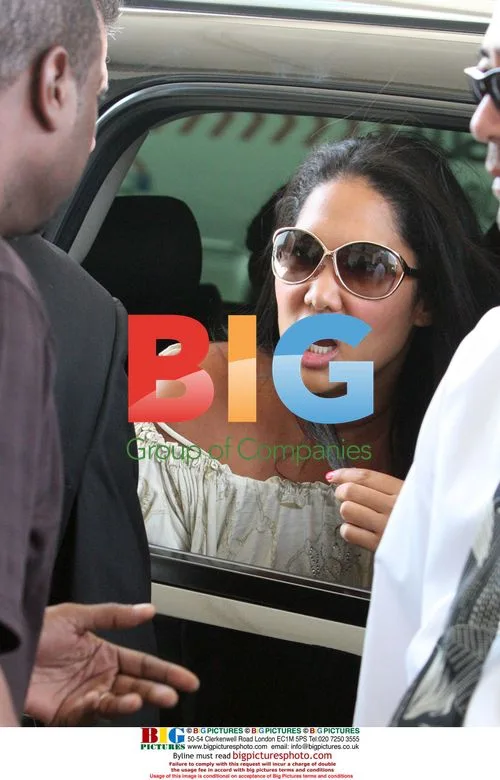 Kimora Lee departs LAX with daughters