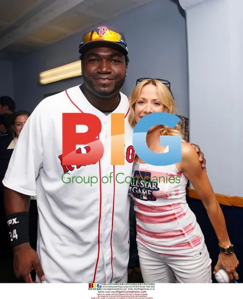 David Ortiz and Sheryl Crow at 2008 MLB All-Star Game