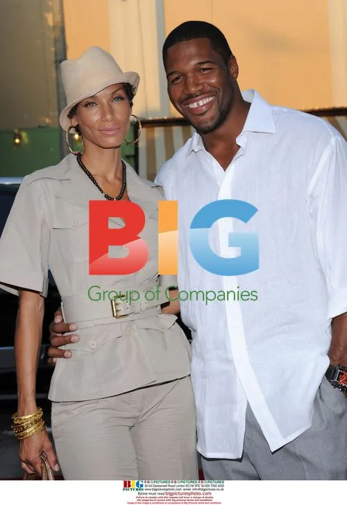 Nicole Mitchell Murphy and Michael Strahan at "Step Brothers" premiere
