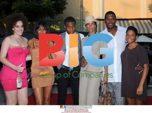 Nicole Mitchell Murphy and Michael Strahan at Step Brothers premiere