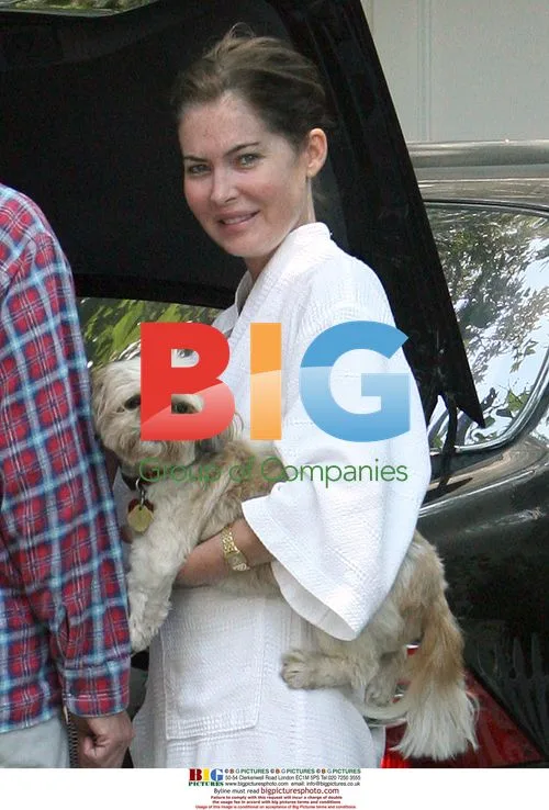 Lara Flynn Boyle in Bel Air
