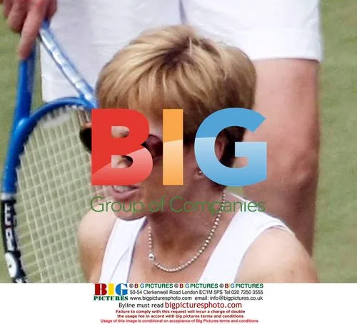 Anne Robinson heads to tennis lesson