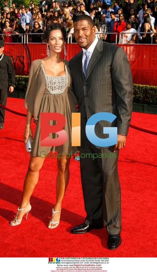 Strahan and Nicole Mitchell at 2008 ESPY Awards