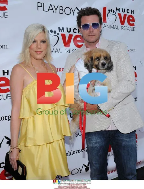 Tori Spelling and Dean McDermott at Charity Event
