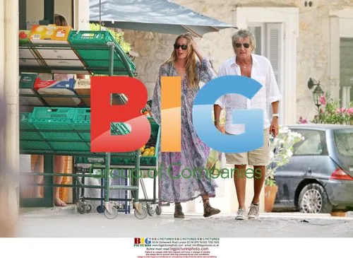 Rod Stewart and family in South of France