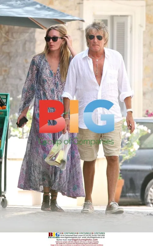 Rod Stewart with wife and daughter in France