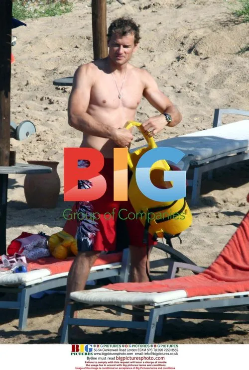 Jens Lehmann relaxes with family in Italy