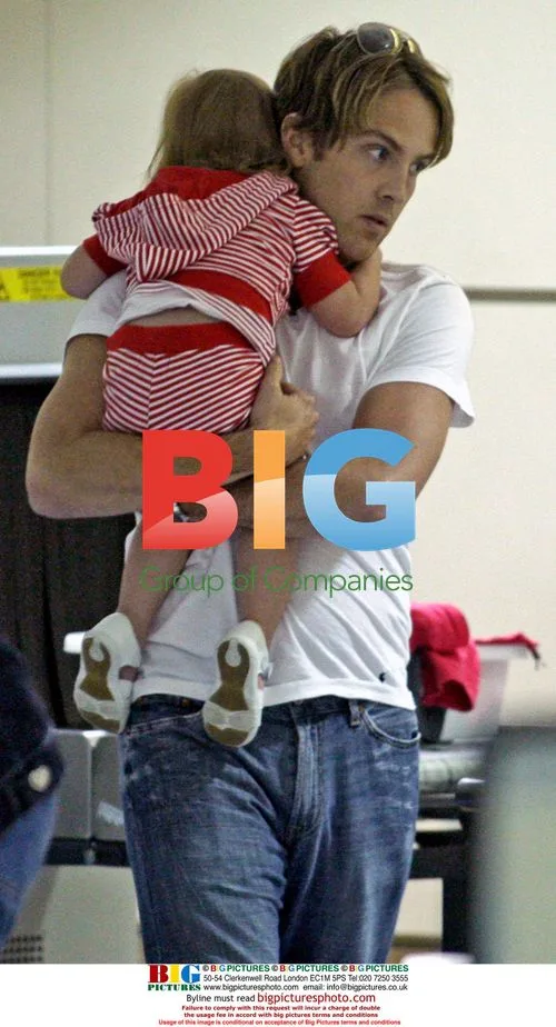 Larry & Dannielynn Birkhead at LAX