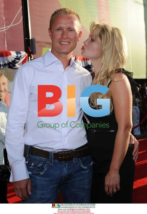 Candace Cameron Bure & Valeri Bure at "Swing Vote" Premiere