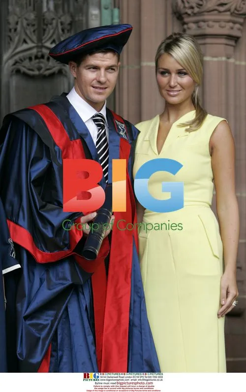 Steven Gerrard receives university fellowship