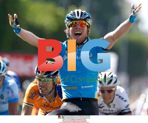 Mark Cavendish wins Tour de France stage 5