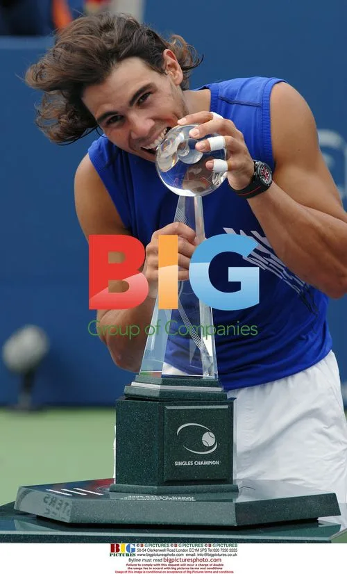 Rafael Nadal wins Rogers Cup