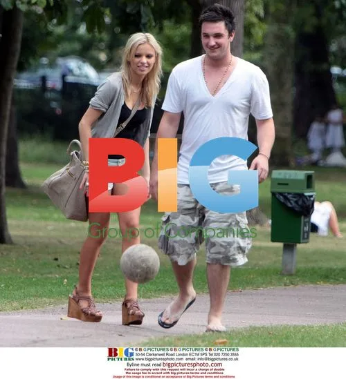Big Brother Couple in London Park