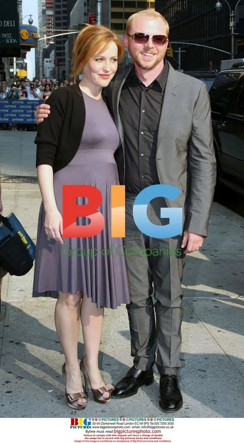 Simon Pegg and Gillian Anderson Leave Letterman Show