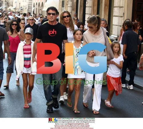 Stallone Family Shopping in Rome