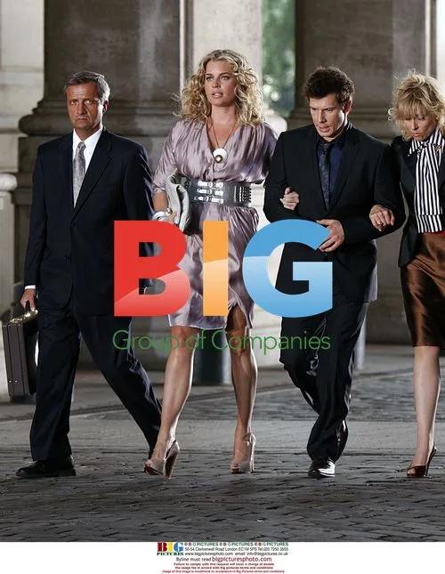 Rebecca Romijn, Eric Mabius, Judith Light on 'Ugly Betty' set