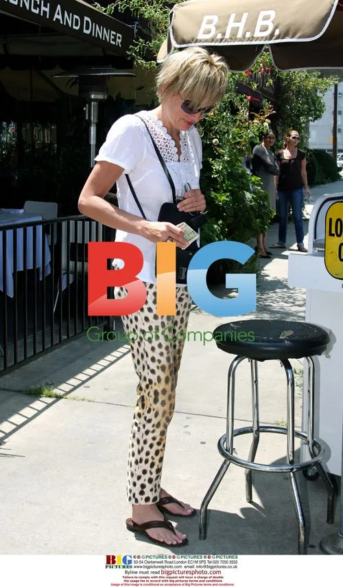 Sharon Stone tips valet after lunch