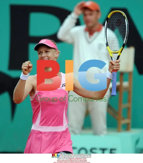 Elena Dementieva wins French Open 2008 match