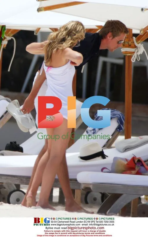 Peter Crouch and Abigail Clancy's Caribbean PDA