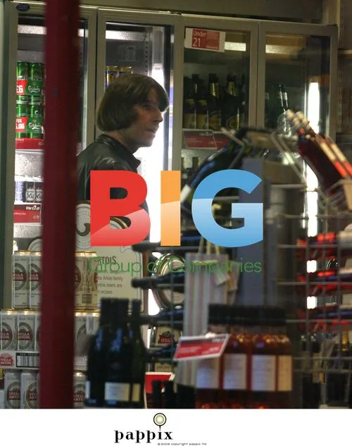 Liam Gallagher Runs Errands in London