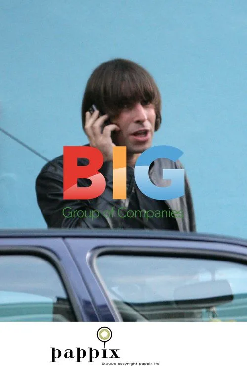 Liam Gallagher runs errands in London