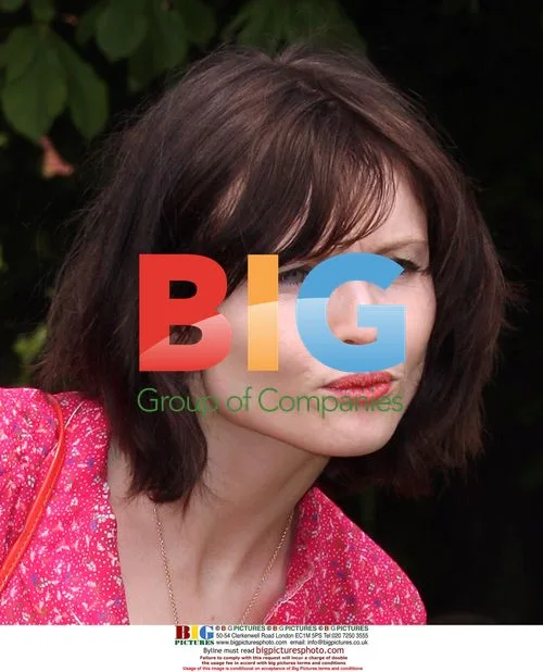 Sophie Ellis Bextor Opens Bedford Park Festival