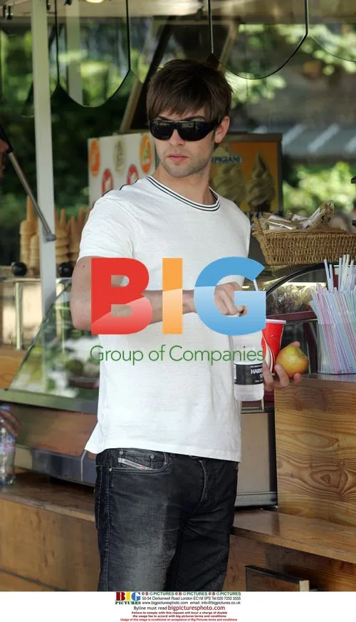 Chace Crawford shops and relaxes in London