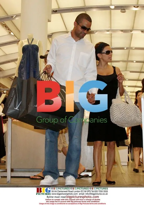 Tony Parker, Eva Longoria shopping in NY