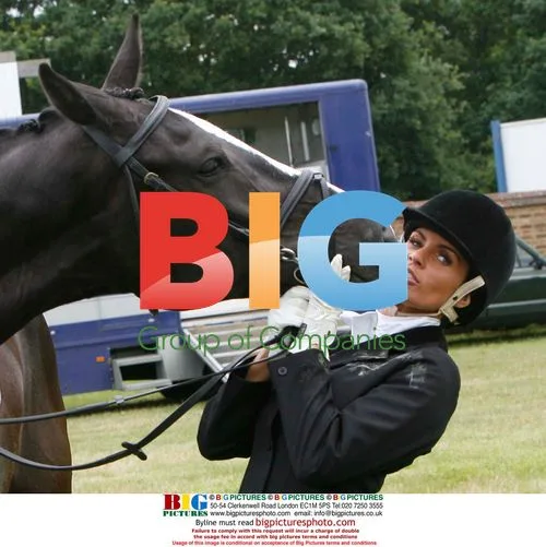 Model Jordan Makes Equestrian Debut