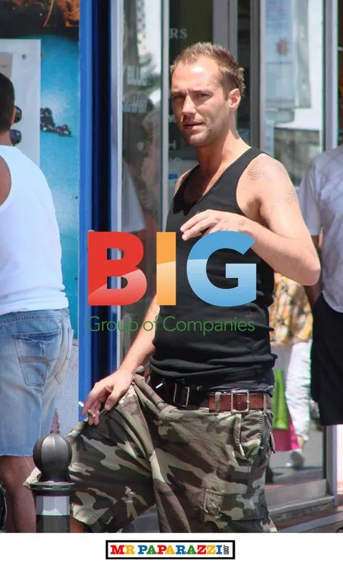 Calum Best spotted smoking with Wayne Lineker