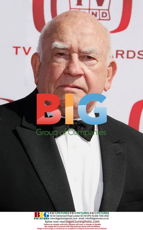 Edward Asner at 6th annual TV Land Awards