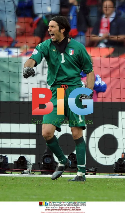Buffon Saves Mutu's Penalty Kick