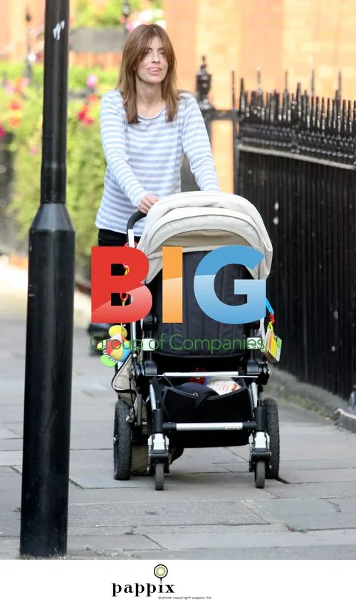 Oasis Stars Out Shopping in London