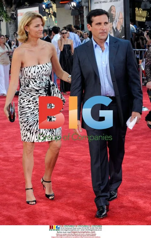Steve Carell and wife at "Get Smart" premiere