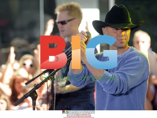 Kenny Chesney performs on NBC's 'Today'