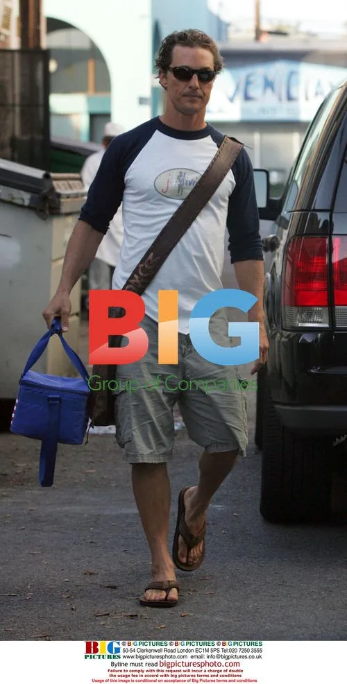 Camila Alves shops with Matthew McConaughey
