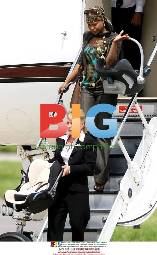 Jennifer Lopez and family arrive in Belgium
