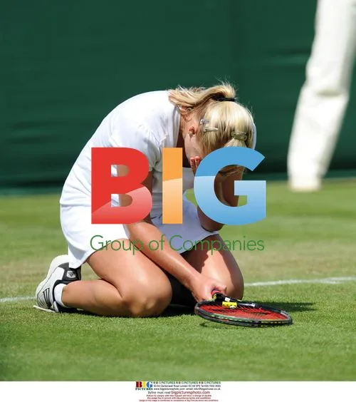 Elena Baltacha celebrates Wimbledon win