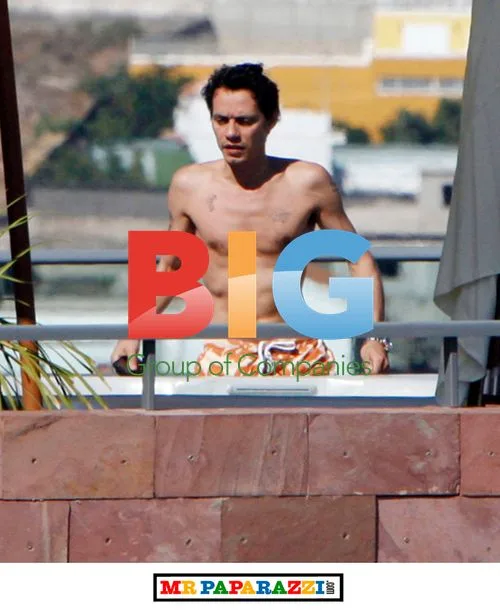 Jennifer Lopez and Marc Anthony in Spain