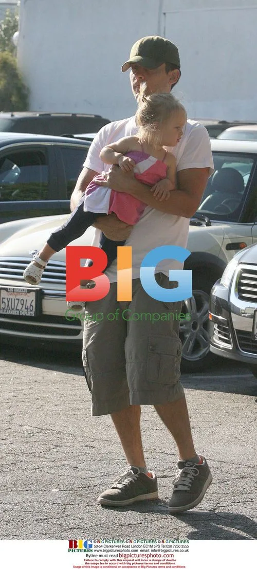Tobey Maguire and Daughter Ruby at Park